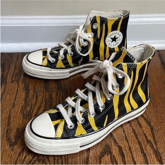 NWOT Converse Chuck 70 Hi Top Shoes Yellow Zebra Print Women’s 5 - Picture 1 of 4